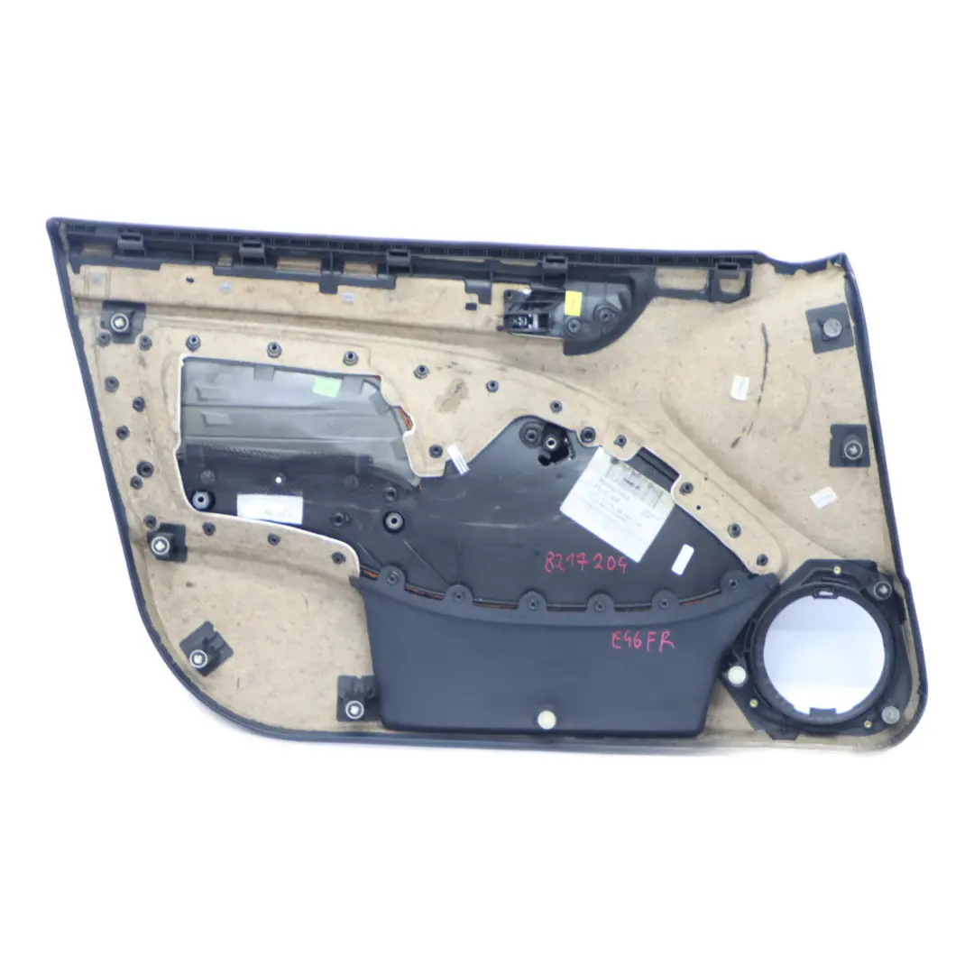 Panneau de garniture avant droite de porte en tissu pour BMW E46 à propos du numéro de pièce 8217204 BMW E46 Panneau de garniture avant droite de porte en tissu - SKU 8217204 - Numéro de pièce 8217204