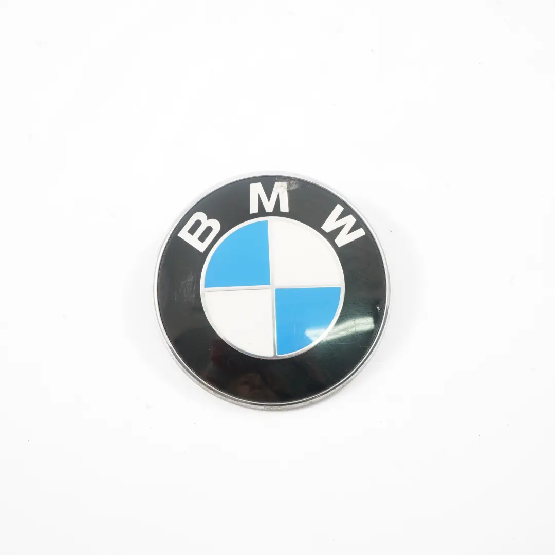 Emblema Bagagliaio BMW E90 F22 F30 F31 F32 F33 Placca Stivale Badge 74MM per con numero di parte 8219237 Emblema Bagagliaio BMW E90 F22 F30 F31 F32 F33 Placca Stivale Badge 74MM - SKU 8219237-1 - Numero di parte 8219237