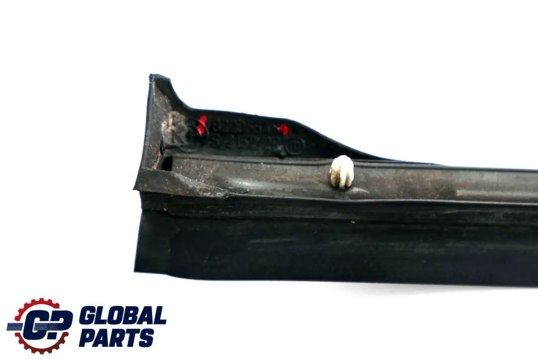 Gasket Door Joint Top Front Right O/S Seal Sealing to BMW E65 E66 E67 with Part number 8223664 BMW E65 E66 E67 Gasket Door Joint Top Front Right O/S Seal Sealing - SKU 8223664 - Part number 8223664