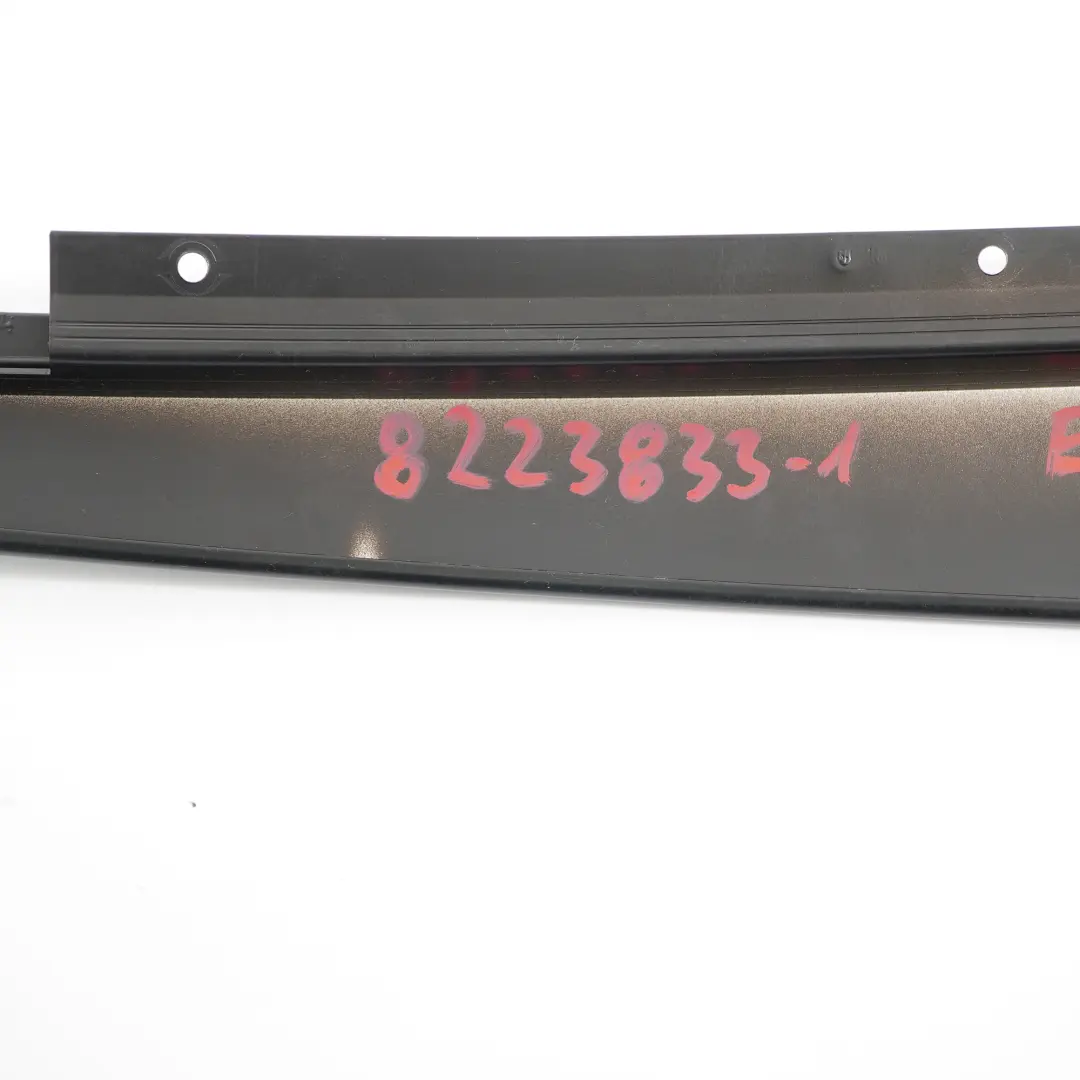 BMW E65 E66 Enjoliveur Fenetre Frame B-Pillar avant Gauche Portiere - SKU 8223833-1 - Numéro de pièce 8223833