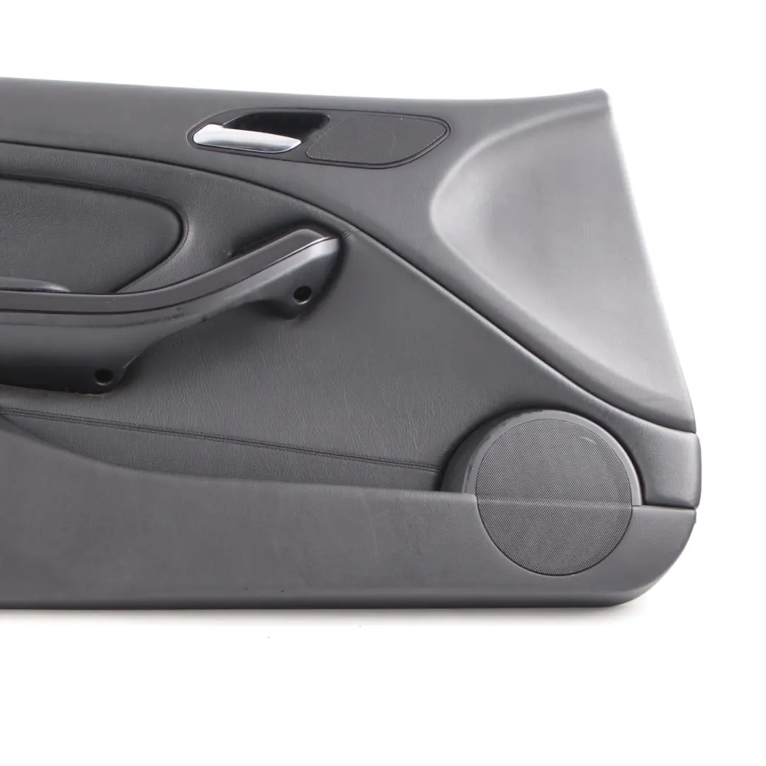Reihe E46 Coupe Cabrio Türverkleidung Vorn Links Leder Montana Schwarz für BMW 3 mit Teilenummer 8224077 BMW 3 Reihe E46 Coupe Cabrio Türverkleidung Vorn Links Leder Montana Schwarz - SKU 8224077 - Teilenummer 8224077