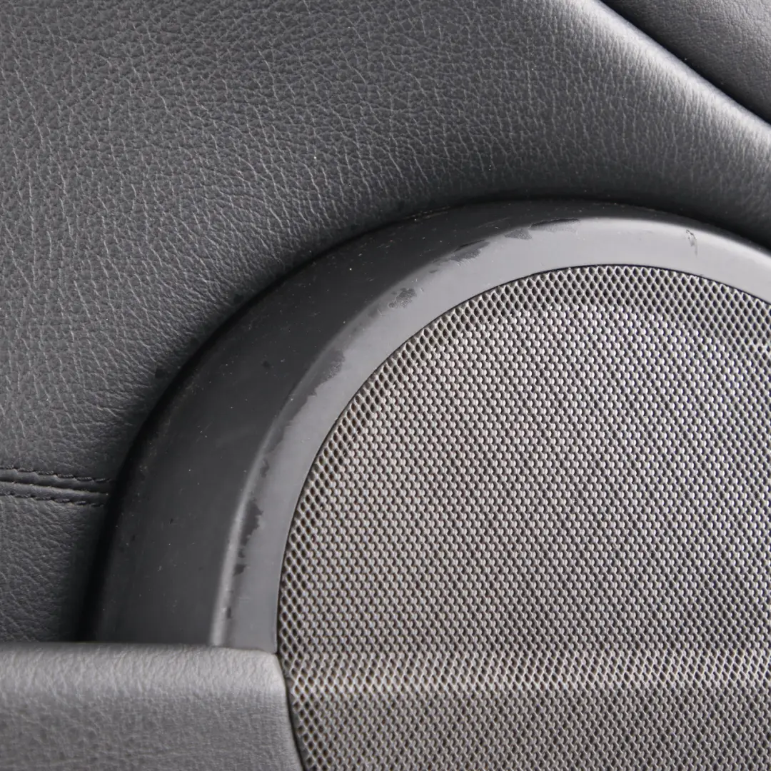 Reihe E46 Coupe Cabrio Türverkleidung Vorn Links Leder Montana Schwarz für BMW 3 mit Teilenummer 8224077 BMW 3 Reihe E46 Coupe Cabrio Türverkleidung Vorn Links Leder Montana Schwarz - SKU 8224077 - Teilenummer 8224077