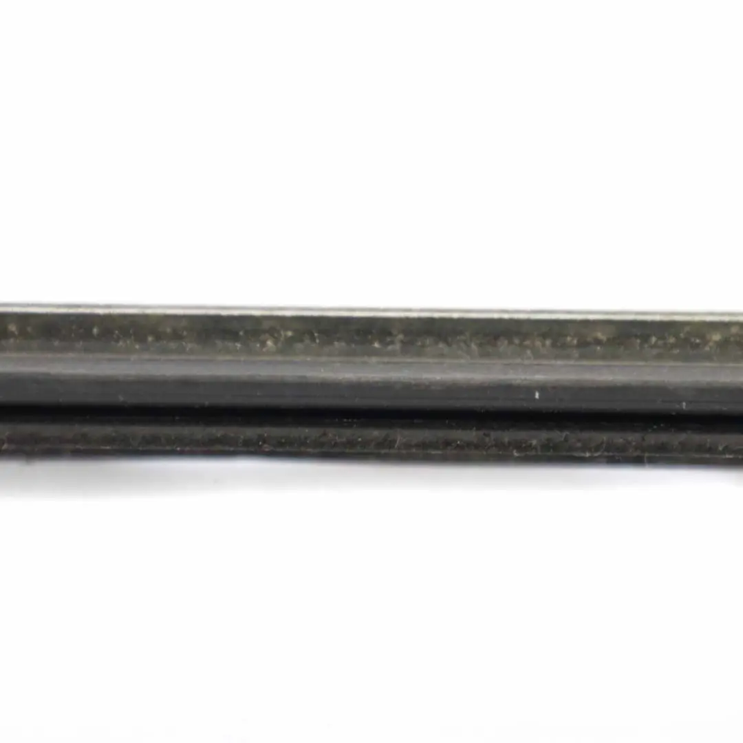 BMW E46 Cabrio Coupe Türdichtung Brustleiste Hinten Links Chrom - SKU 8226105 - Teilenummer 8226105