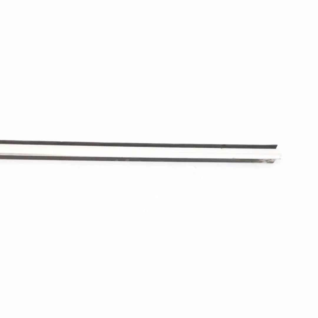 BMW E46 Cabrio Coupe Türdichtung Brustleiste Hinten Links Chrom - SKU 8226105 - Teilenummer 8226105