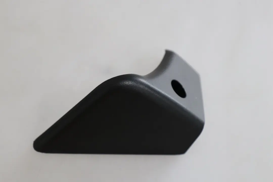 Asiento Delantero Derecho Recubrimiento Interior Schwarz Negro para BMW X5 E53 con número de pieza 8226408 BMW X5 E53 Asiento Delantero Derecho Recubrimiento Interior Schwarz Negro - SKU 8226408 - Número de pieza 8226408