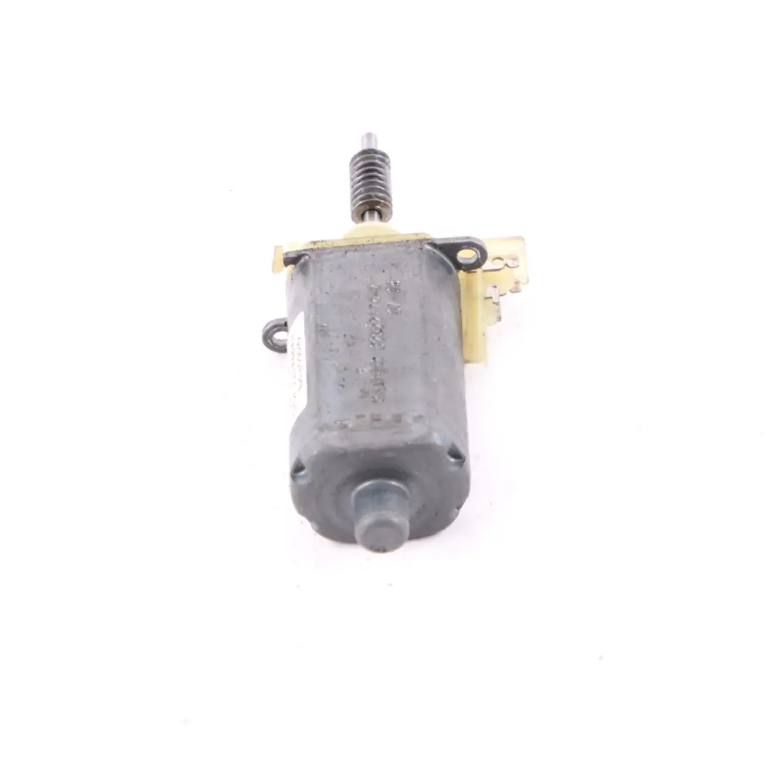  Mercedes-Benz W204 W211 Front Right O/S Seat Adjuster Motor Actuator - SKU 82322774 - Part number 82322774