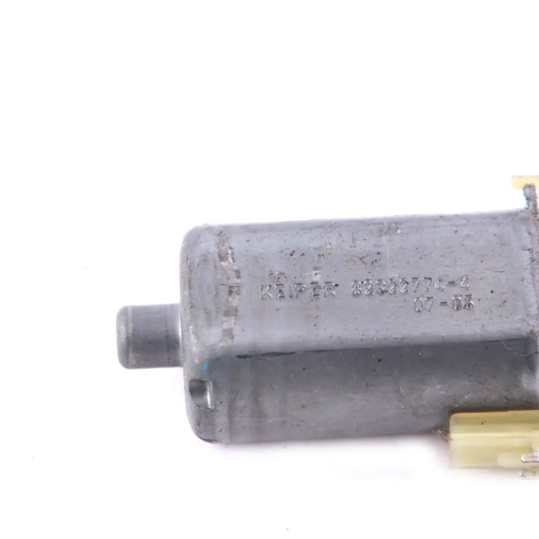 Mercedes-Benz W204 W211 Front Right O/S Seat Adjuster Motor Actuator to with Part number 82322774 Mercedes-Benz W204 W211 Front Right O/S Seat Adjuster Motor Actuator - SKU 82322774 - Part number 82322774