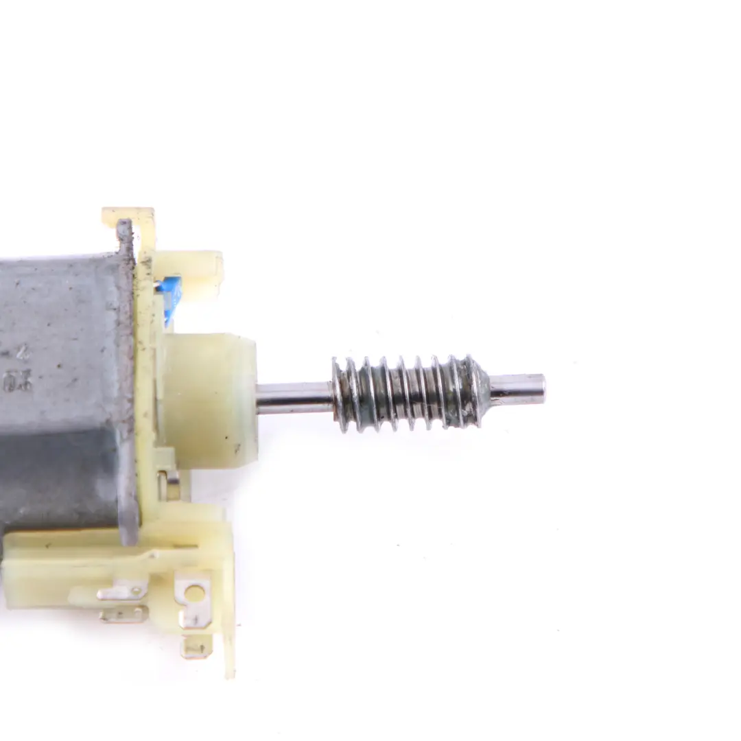  Mercedes-Benz W204 W211 Front Right O/S Seat Adjuster Motor Actuator - SKU 82322774 - Part number 82322774