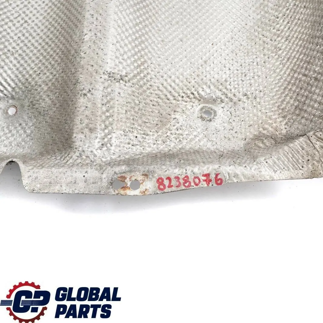 Izolacja osłona termiczna tłumika do BMW E65 E66 o numerze 8238076 BMW E65 E66 Izolacja osłona termiczna tłumika - SKU 8238076 - Numer Części 8238076