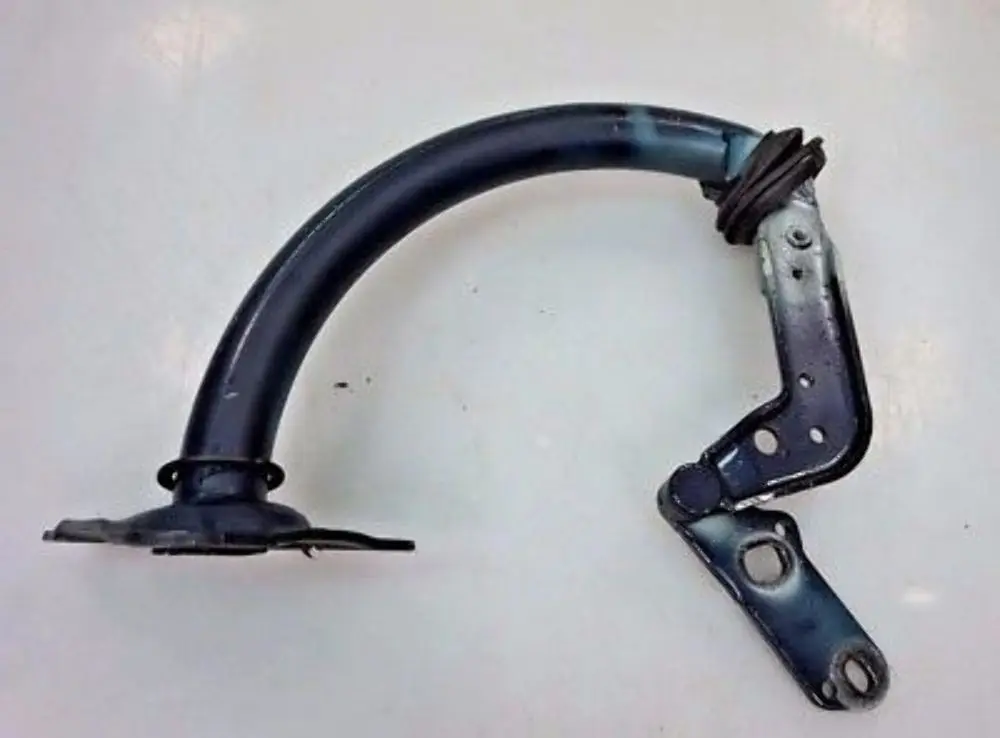 Cardine Portellone Destra Blu Toledo Metallizzato per BMW E65 E66 E67 con numero di parte 8240340 BMW E65 E66 E67 Cardine Portellone Destra Blu Toledo Metallizzato - SKU 8240340-TB1 - Numero di parte 8240340