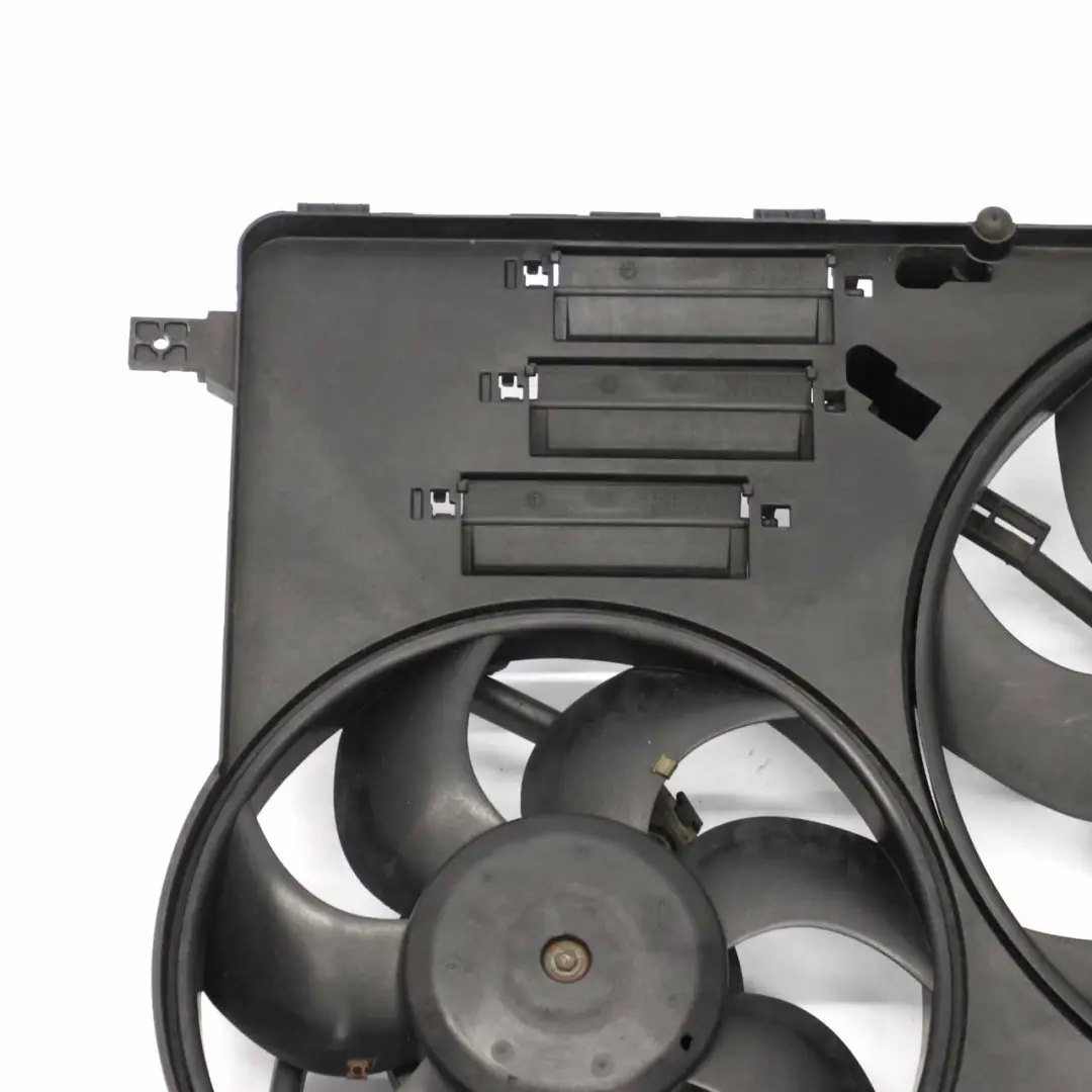 Land Rover Freelander 2 2.2 Diesel Moteur Radiateur Ventilateur - SKU 8240515 - Numéro de pièce 8240515