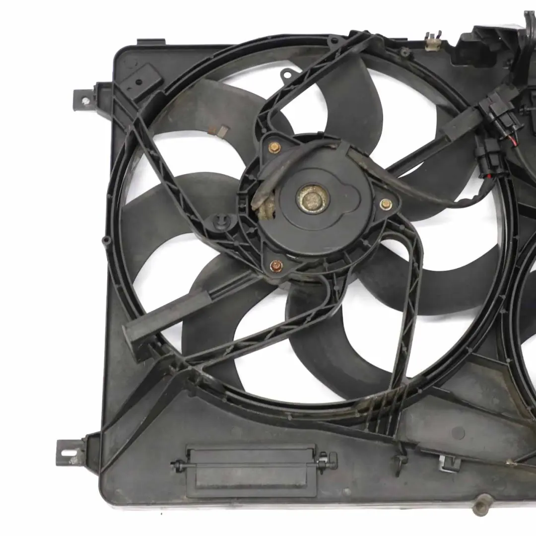 raffreddamento Radiatore Ventola per Land Rover Freelander 2 2.2 Diesel con numero di parte 8240515 Land Rover Freelander 2 2.2 Diesel raffreddamento Radiatore Ventola - SKU 8240515 - Numero di parte 8240515