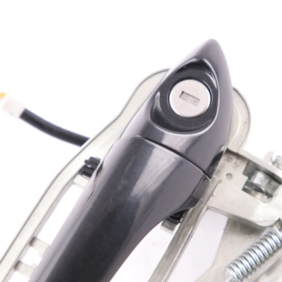 Handle Door Front Right Outside Carrier O/S Black Sapphire - 475 to BMW X5 E53 with Part number 8243616 BMW X5 E53 Handle Door Front Right Outside Carrier O/S Black Sapphire - 475 - SKU 8243616-BS - Part number 8243616