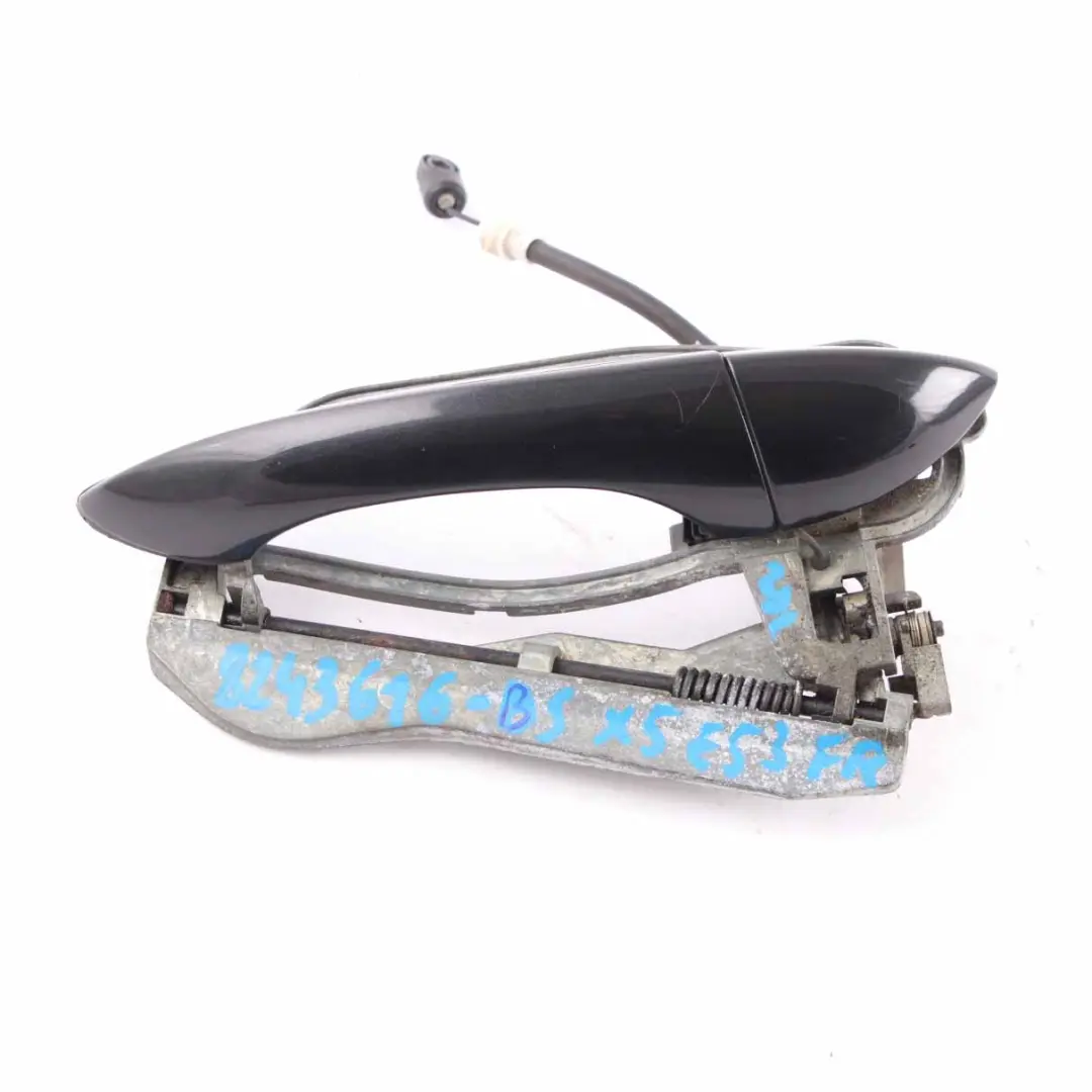 Manija Puerta Trasera Derecha Portador Exterior Negro Zafiro - 475 para BMW X5 E53 con número de pieza 8243636 BMW X5 E53 Manija Puerta Trasera Derecha Portador Exterior Negro Zafiro - 475 - SKU 8243636-BS - Número de pieza 8243636