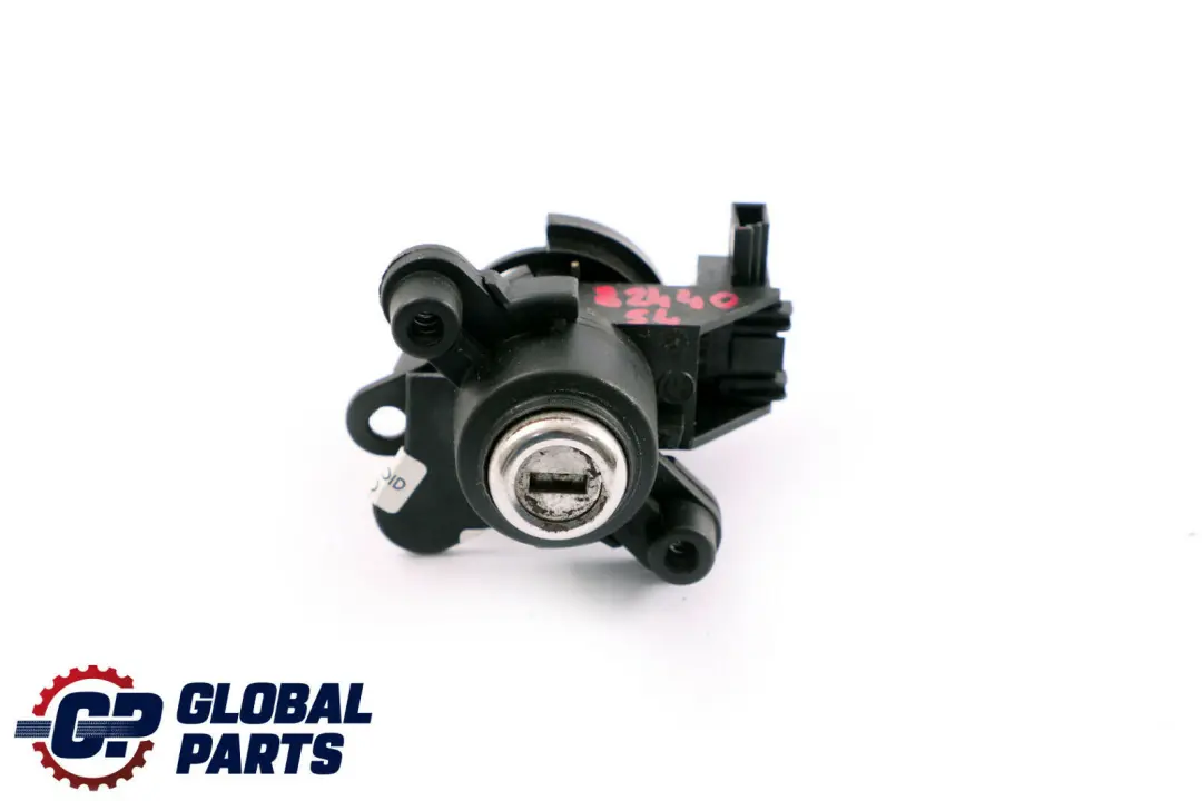 Verschluss Mit Code für BMW 3 er E46 mit Teilenummer 8244054 BMW 3 er E46 Verschluss Mit Code - SKU 8244054 - Teilenummer 8244054