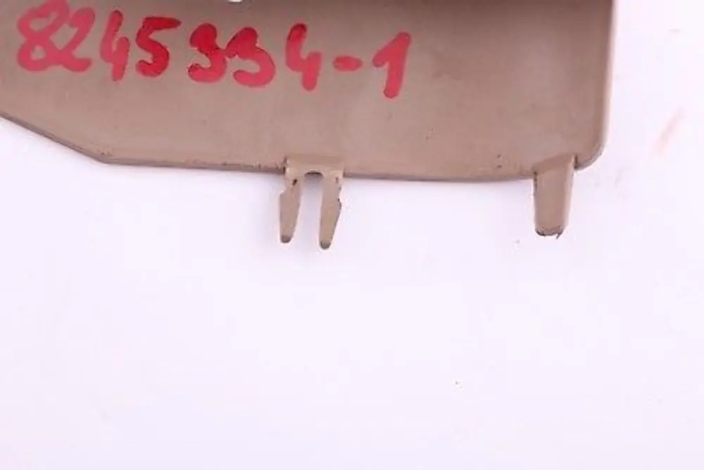 Lateral Panel Trim Footwell Trim Front Right Beige Hellbeige 2 to BMW X5 Series E53 with Part number 8245334 BMW X5 Series E53 Lateral Panel Trim Footwell Trim Front Right Beige Hellbeige 2 - SKU 8245334-1 - Part number 8245334