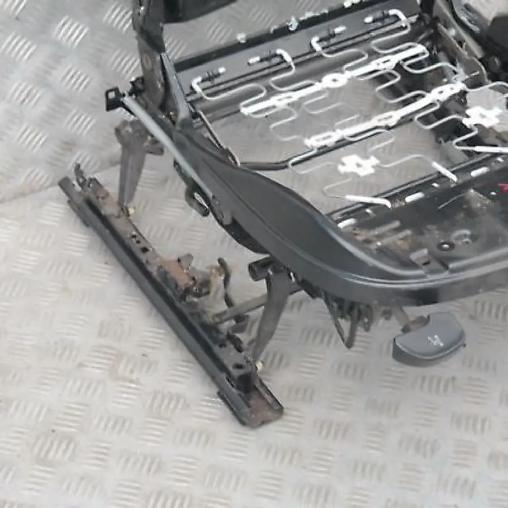 BMW X3 Reihe E83 Vorne rechts Beifahrerseite Sitzlehne Rahmenmechanismus - SKU 8245376-1 - Teilenummer 8245376