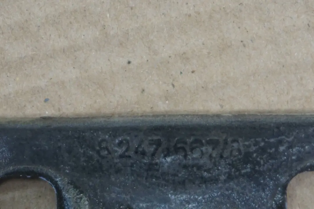 Boot Trunk Left Right N/O/S Upper Hinges Set Black to BMW X5 Series E53 with Part number 8247667 BMW X5 Series E53 Boot Trunk Left Right N/O/S Upper Hinges Set Black - SKU 8247667 - Part number 8247667