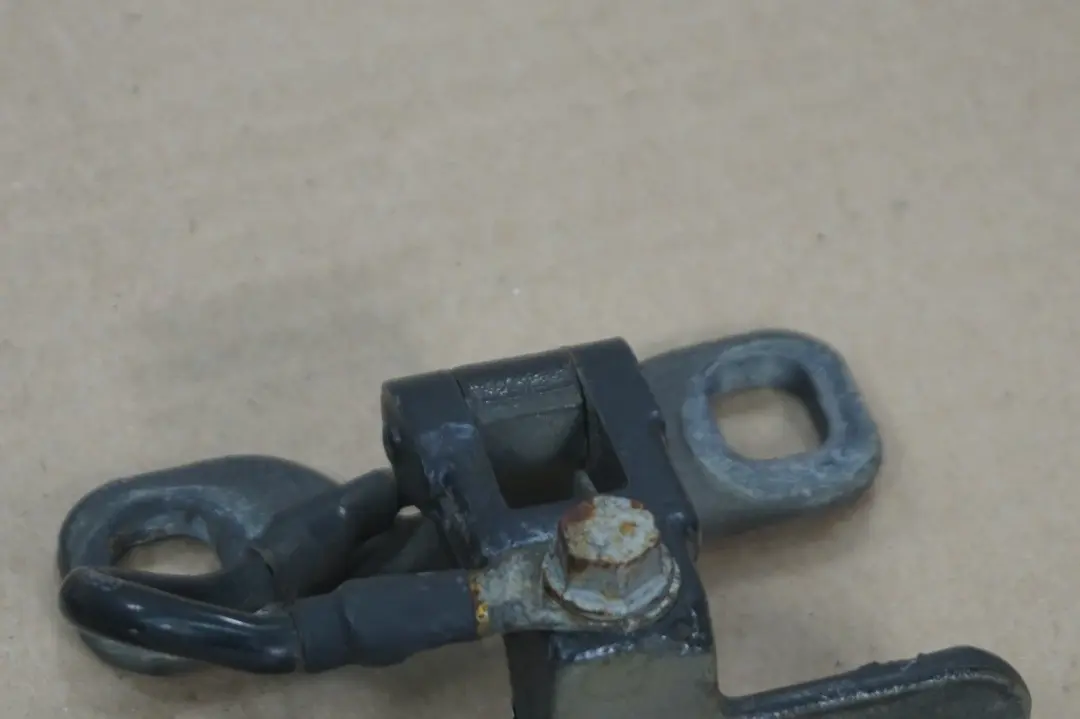 BMW X5 Series E53 Boot Trunk Left Right N/O/S Upper Hinges Set Black - SKU 8247667 - Part number 8247667