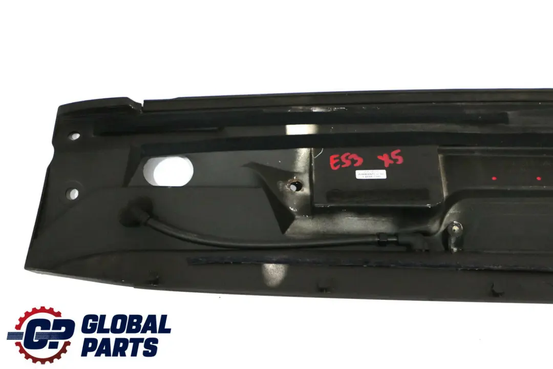 Osłona obudowa tył spoiler klapy do BMW X5 E53 o numerze 7025611 BMW X5 E53 Osłona obudowa tył spoiler klapy - SKU 8247678 - Numer Części 7025611