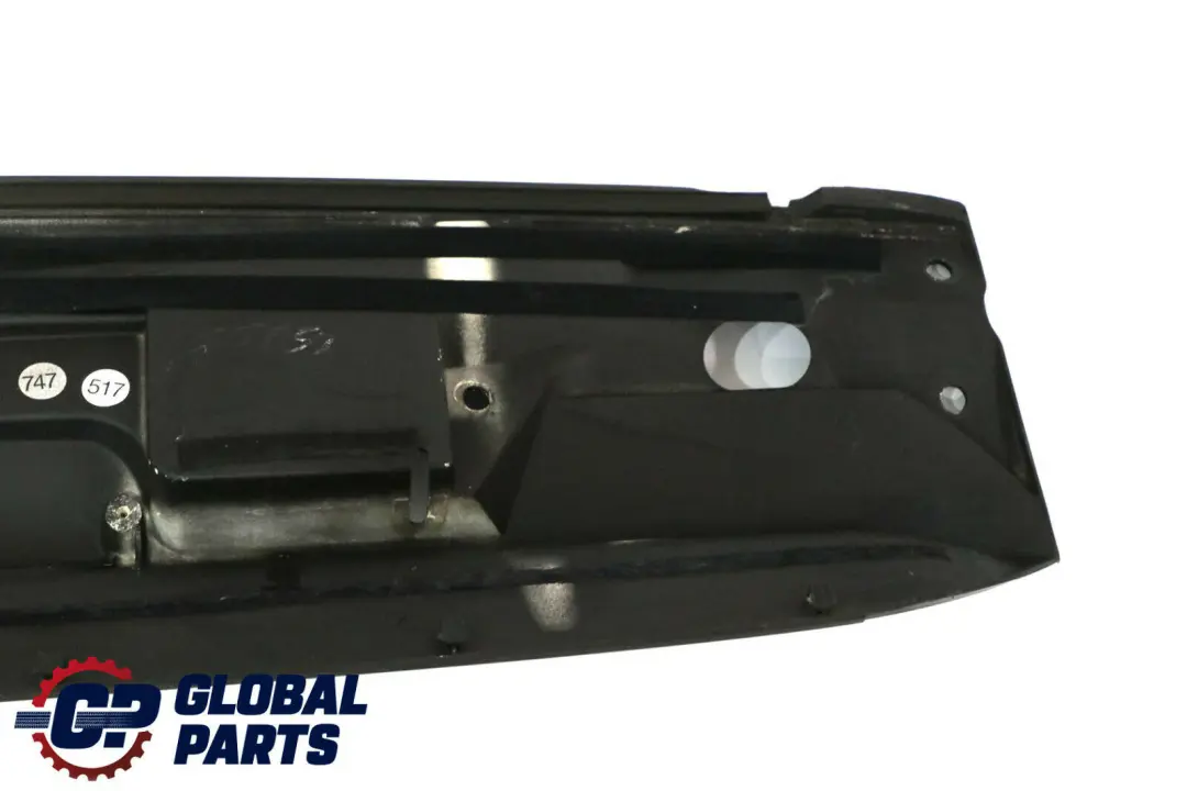 Osłona obudowa tył spoiler klapy do BMW X5 E53 o numerze 7025611 BMW X5 E53 Osłona obudowa tył spoiler klapy - SKU 8247678 - Numer Części 7025611