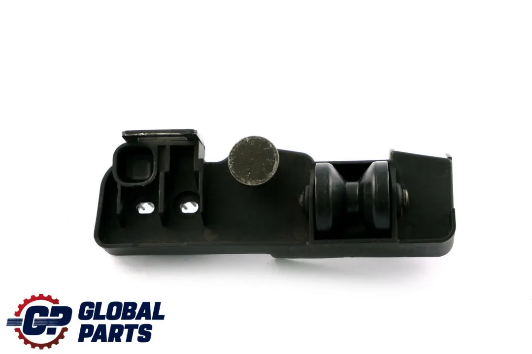 Loading Floor Roller Left N/S Carpet Luggage to BMW X5 Series E53 with Part number 8248573 BMW X5 Series E53 Loading Floor Roller Left N/S Carpet Luggage - SKU 8248573 - Part number 8248573