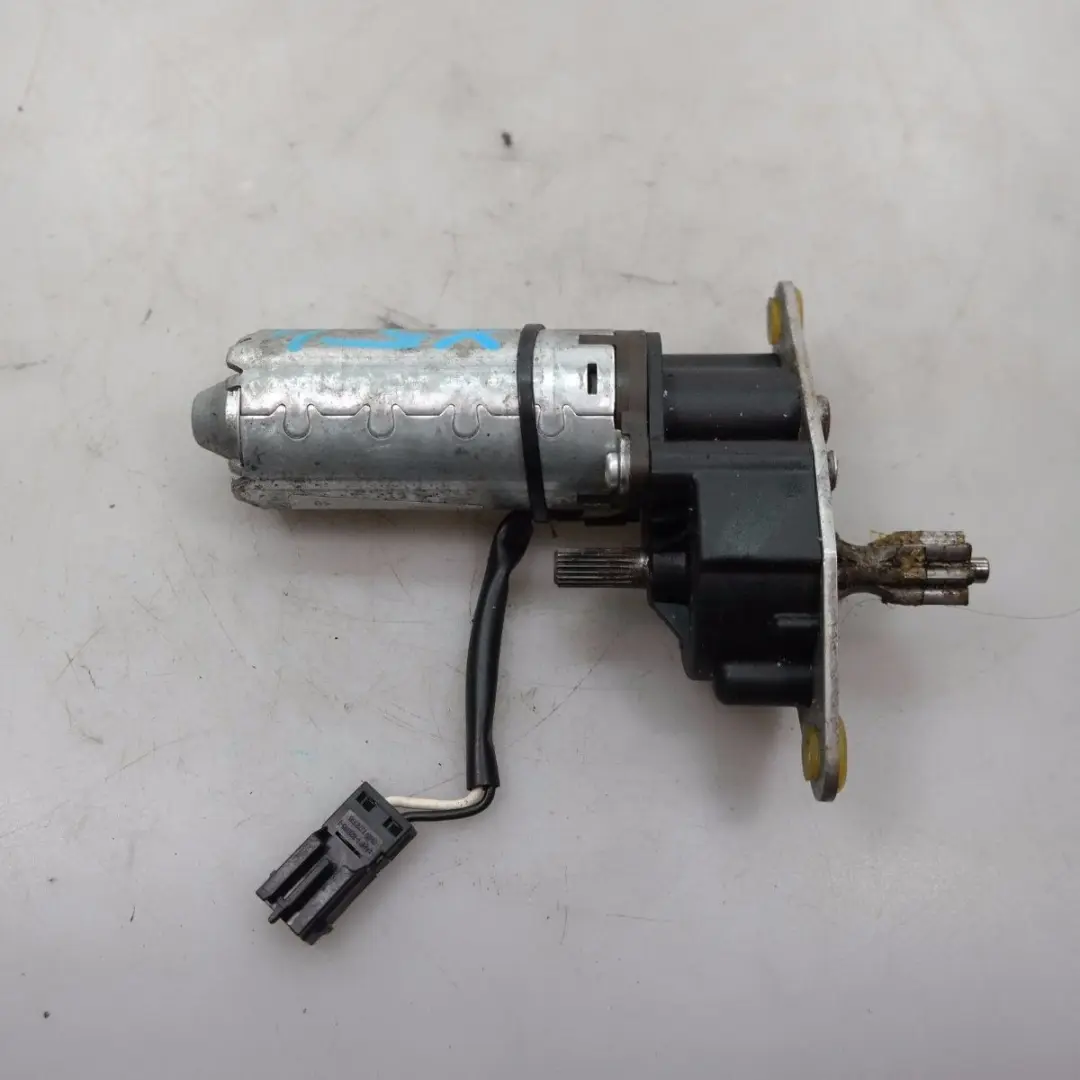 Stellantrieb Längsverstellung für BMW X5 er E53 mit Teilenummer 8251629 BMW X5 er E53 Stellantrieb Längsverstellung - SKU 8251629 - Teilenummer 8251629