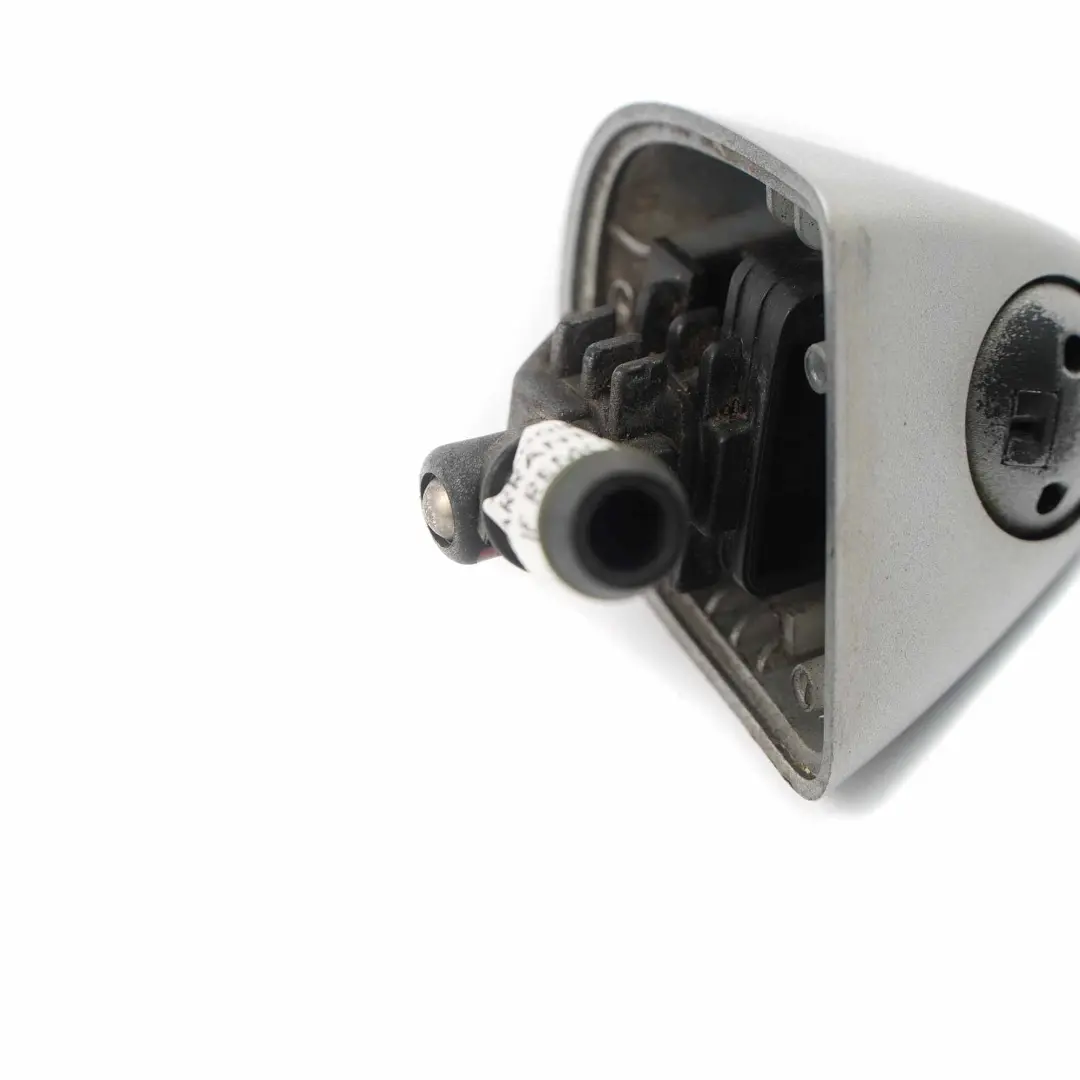 Scheinwerferreinigungssystem Spritzdüse Rechts Titansilber Metallic für BMW X5 E53 mit Teilenummer 8252746 BMW X5 E53 Scheinwerferreinigungssystem Spritzdüse Rechts Titansilber Metallic - SKU 8252746-TS - Teilenummer 8252746