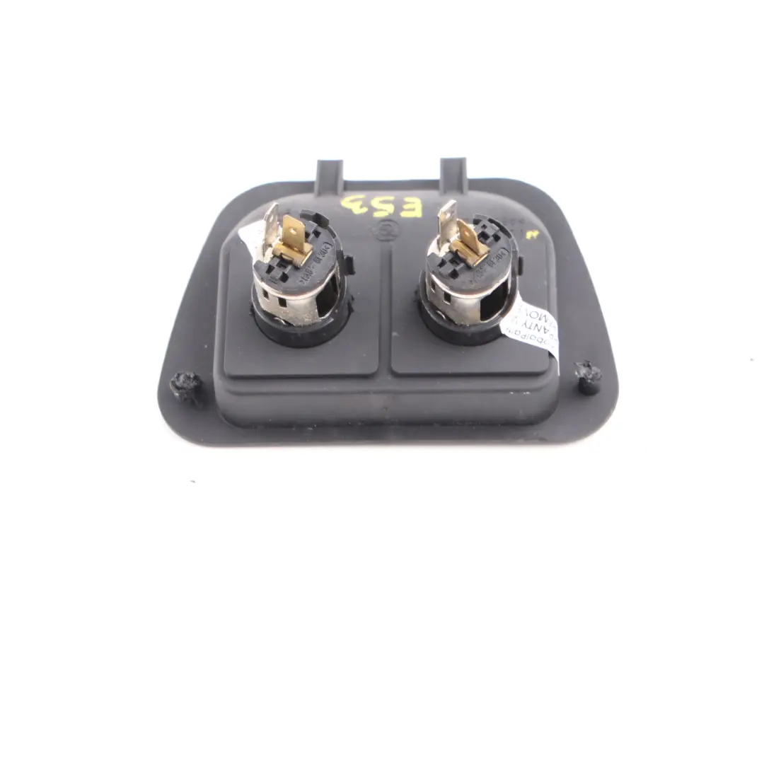 Toma Corriente Boot Trunk Compartment Enchufe Carga para BMW X5 E53 con número de pieza 8254339 BMW X5 E53 Toma Corriente Boot Trunk Compartment Enchufe Carga - SKU 8254339 - Número de pieza 8254339
