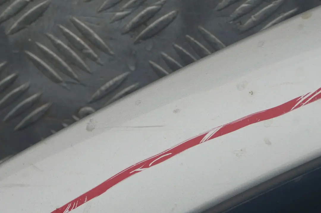 Door Front Left N/S Titansilber Titan Silver Metallic - 354 to BMW X5 SERIES 3 E53 with Part number 8256823 BMW X5 SERIES 3 E53 Door Front Left N/S Titansilber Titan Silver Metallic - 354 - SKU 8256823-TS3 - Part number 8256823