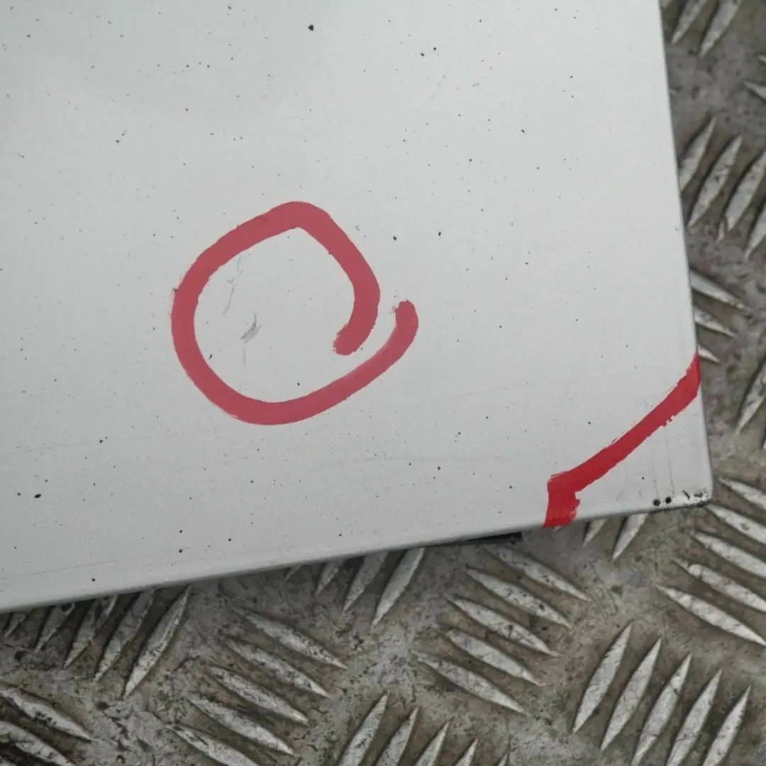 Fahrerseite Tür vorne links Titansilber Titan Silber Metallic 354 für BMW X5 er E53 mit Teilenummer 8256823 BMW X5 er E53 Fahrerseite Tür vorne links Titansilber Titan Silber Metallic 354 - SKU 8256823-TS3 - Teilenummer 8256823