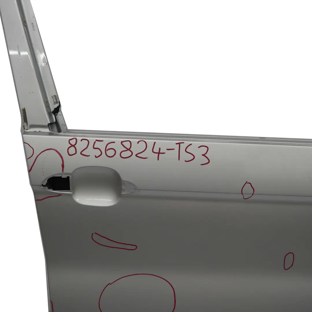 Titansilber Argent Titan Metallise - 354 pour BMW X5 E53 à propos du numéro de pièce 8256824 BMW X5 E53 Titansilber Argent Titan Metallise - 354 - SKU 8256824-TS3 - Numéro de pièce 8256824