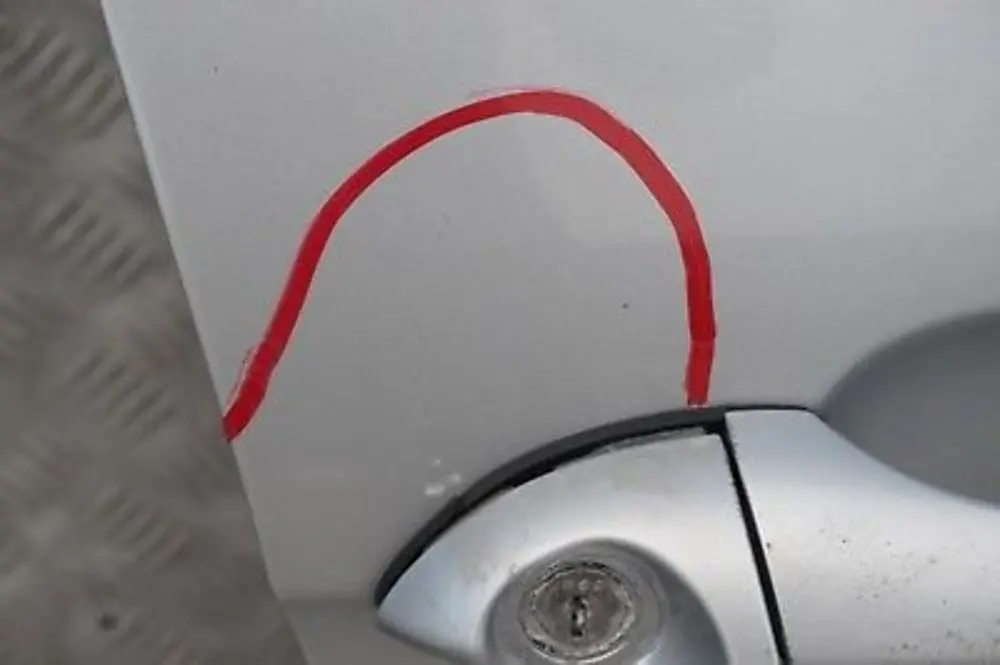 Passeggero Porta Anteriore Destra Argento-Titanio Titan 35 per BMW X5 6 E53 con numero di parte 8256824 BMW X5 6 E53 Passeggero Porta Anteriore Destra Argento-Titanio Titan 35 - SKU 8256824-TS6 - Numero di parte 8256824