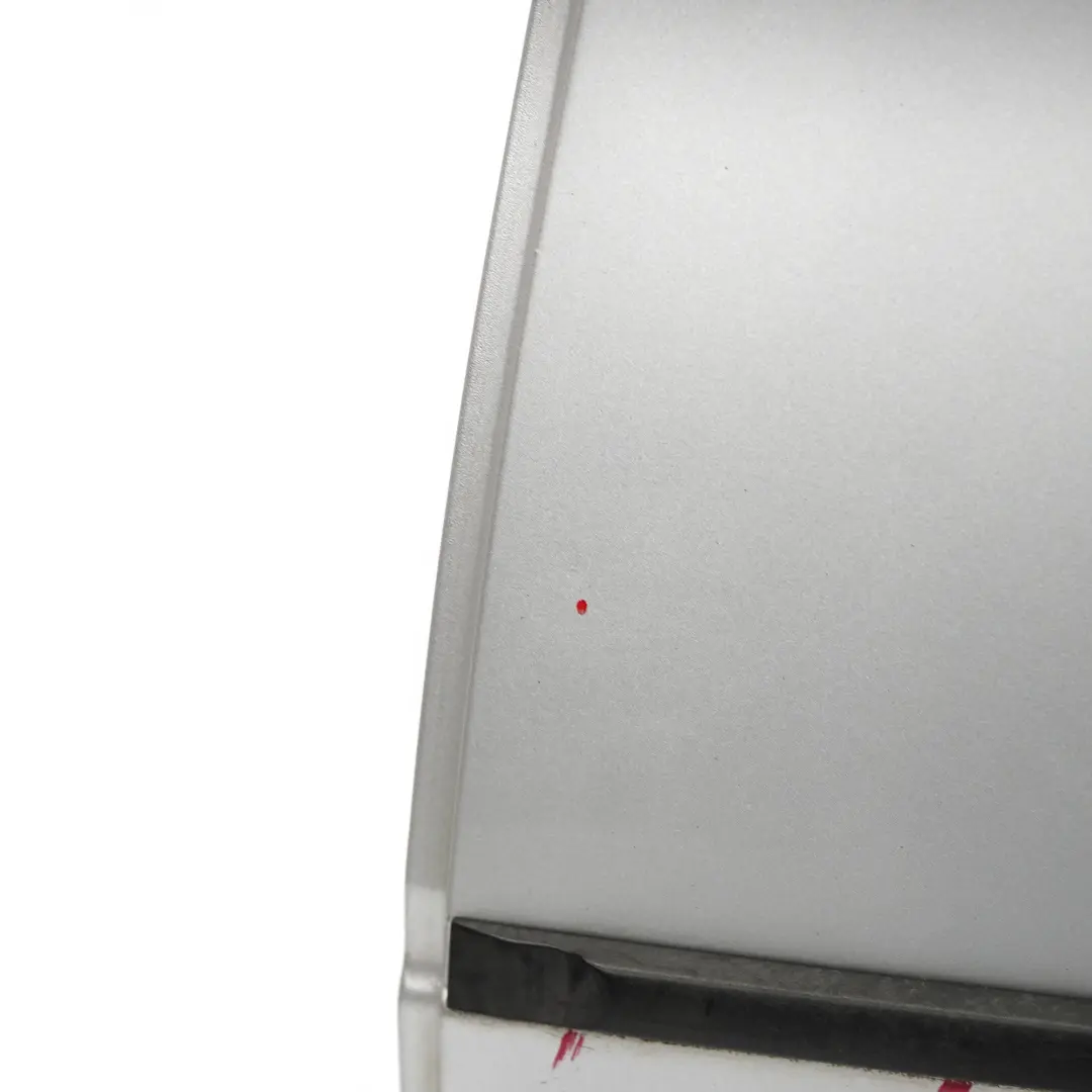 Puerta Trasera Izquierda Titansilber Titan Silver Metallic - 354 para BMW X5 E53 con número de pieza 8256827 BMW X5 E53 Puerta Trasera Izquierda Titansilber Titan Silver Metallic - 354 - SKU 8256827-TS2 - Número de pieza 8256827