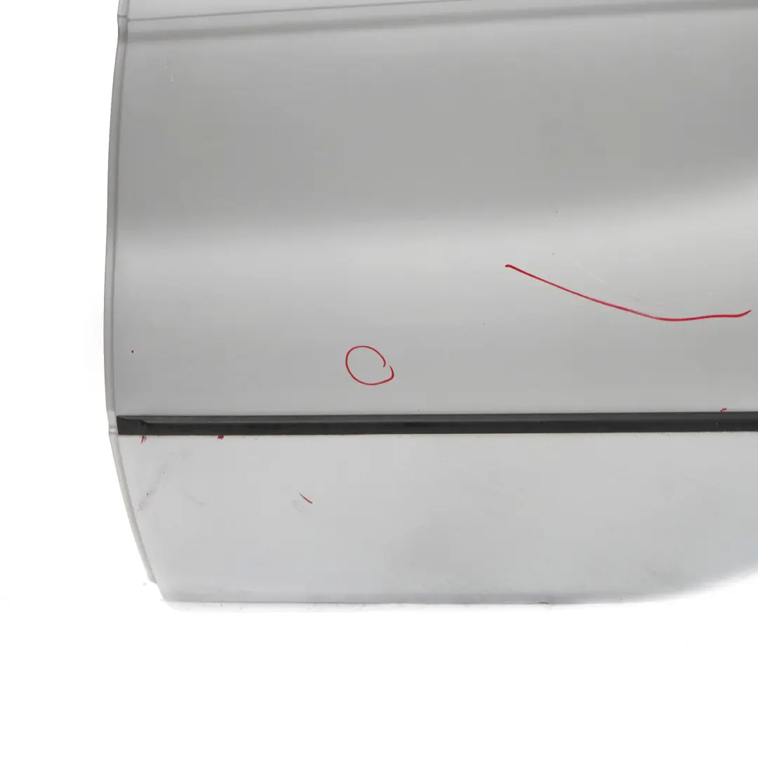 Cote Conducteur Porte Arriere Gauche Argent Titane Metallise 35 pour BMW X5 E53 à propos du numéro de pièce 8256827 BMW X5 E53 Cote Conducteur Porte Arriere Gauche Argent Titane Metallise 35 - SKU 8256827-TS2 - Numéro de pièce 8256827