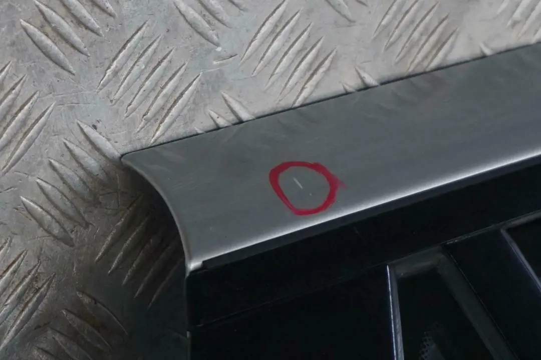 Door Rear Right O/S Titansilber Titan Silver Metallic - 354 to BMW X5 Series 3 E53 with Part number 8256828 BMW X5 Series 3 E53 Door Rear Right O/S Titansilber Titan Silver Metallic - 354 - SKU 8256828-TS3 - Part number 8256828