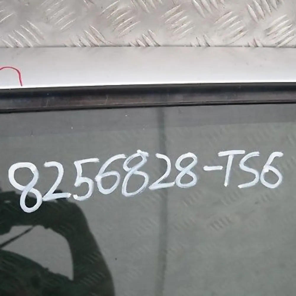 BMW X5 er 6 E53 Beifahrer Tür hinten rechts Titansilber Titan Silber Metallic - SKU 8256828-TS6 - Teilenummer 8256828