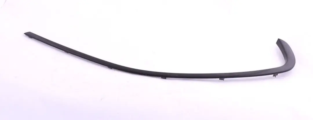 BMW X5 E53 Listwa Szyby Prawa Prawy Tył Czarna - SKU 8257688 - Numer Części 8257688