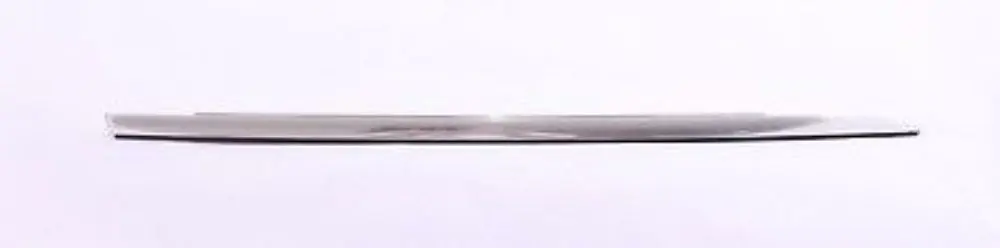 Finestra superiore Telaio copertura Porta posteriore sinistra Titan per BMW E53 con numero di parte 8257707 BMW E53 Finestra superiore Telaio copertura Porta posteriore sinistra Titan - SKU 8257707 - Numero di parte 8257707