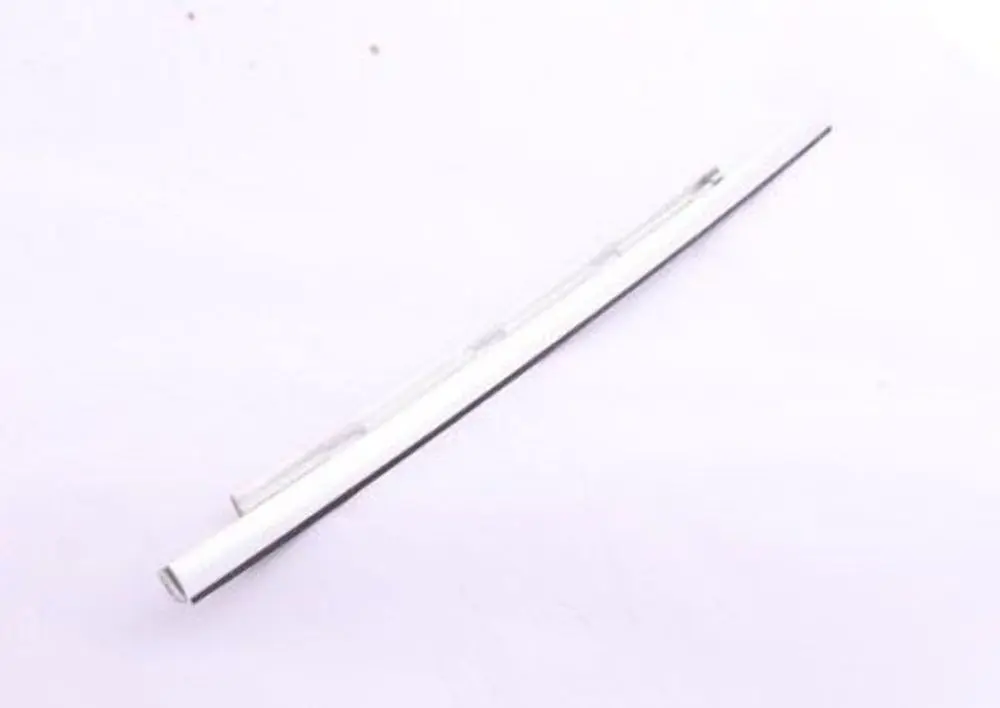 Fenster Oberrahmen Abdeckung Trim hinten links Tür Titan für BMW X5 E53 mit Teilenummer 8257707 BMW X5 E53 Fenster Oberrahmen Abdeckung Trim hinten links Tür Titan - SKU 8257707 - Teilenummer 8257707