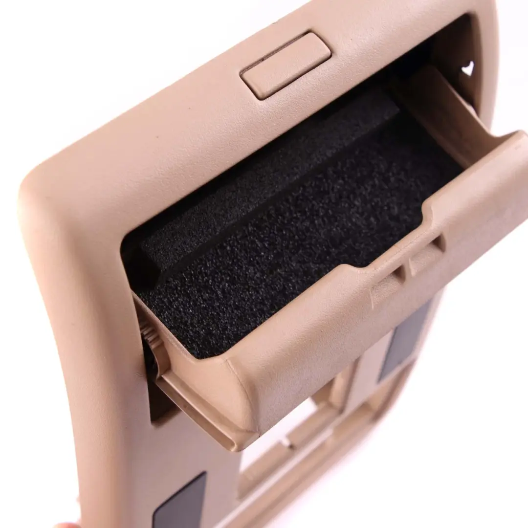 Innenraum Dachleuchtenblende Sonnenbrillenhalter Hellbeige 8258057 für BMW X5 E53 mit Teilenummer 8258059 BMW X5 E53 Innenraum Dachleuchtenblende Sonnenbrillenhalter Hellbeige 8258057 - SKU 8258059 - Teilenummer 8258059