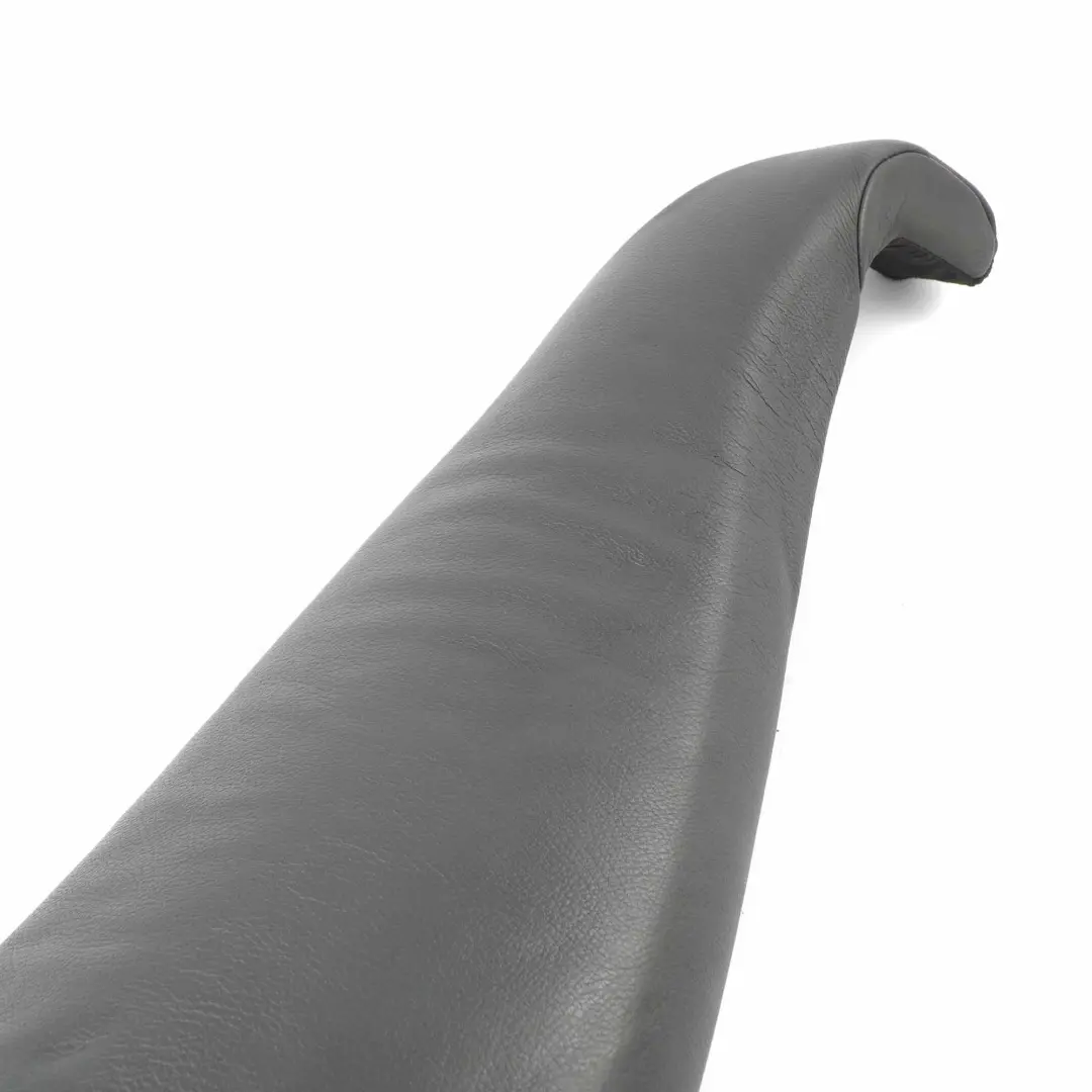 Siege Arriere Panneau Lateral Arriere Droit Cuir Noir 270304 pour BMW X5 E53 à propos du numéro de pièce 8258400 BMW X5 E53 Siege Arriere Panneau Lateral Arriere Droit Cuir Noir 270304 - SKU 8258400 - Numéro de pièce 8258400