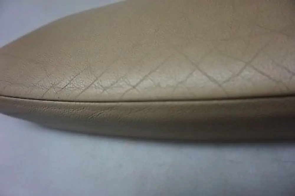 Reihe E60 E65 E66 E67 LCI Polsterteil Oberschenkelauflage für BMW 5 7 mit Teilenummer 8259798 BMW 5 7 Reihe E60 E65 E66 E67 LCI Polsterteil Oberschenkelauflage - SKU 8259798 - Teilenummer 8259798