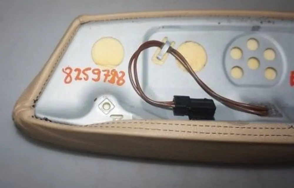 Thing Support Upholstery to BMW 5 7 Series E60 E65 E66 E67 LCI with Part number 8259798 BMW 5 7 Series E60 E65 E66 E67 LCI Thing Support Upholstery - SKU 8259798 - Part number 8259798