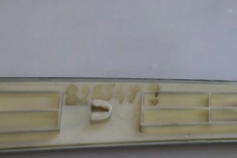 BMW X5 E53 Osłona Drzwi Tył Lewa - SKU 8265479 - Numer Części 8265479
