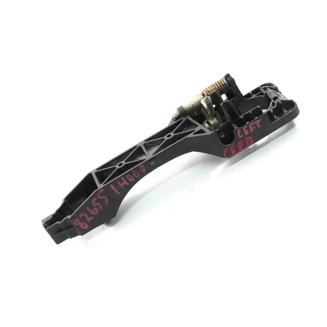 Vorne Hinten Links Türgriffsockel Träger für Kia Ceed 1 ED mit Teilenummer 826551H000 Kia Ceed 1 ED Vorne Hinten Links Türgriffsockel Träger - SKU 826551H000 - Teilenummer 826551H000