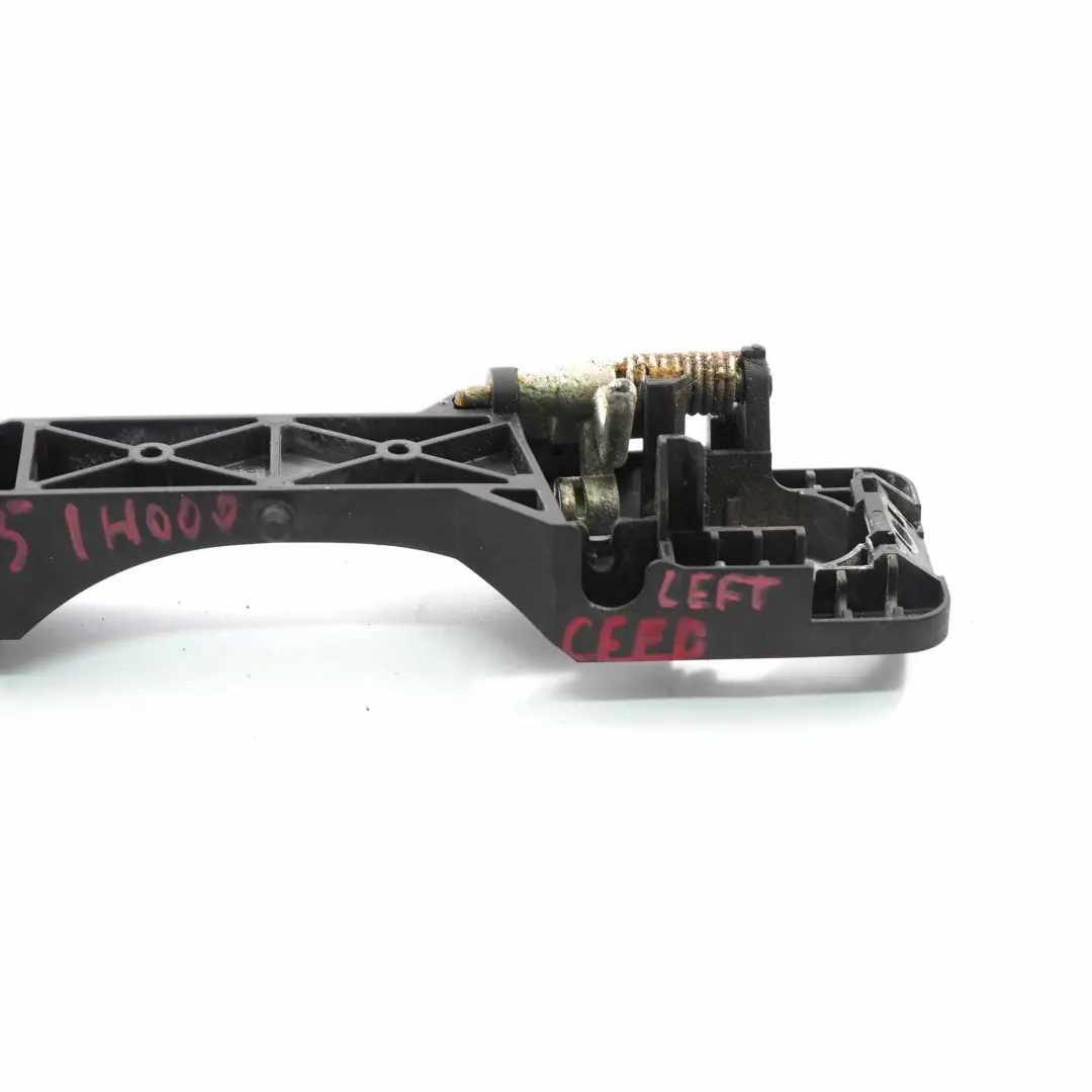 Delantero Trasero Izquierdo Asidero Puerta Base Soporte para Kia Ceed 1 ED con número de pieza 826551H000 Kia Ceed 1 ED Delantero Trasero Izquierdo Asidero Puerta Base Soporte - SKU 826551H000 - Número de pieza 826551H000