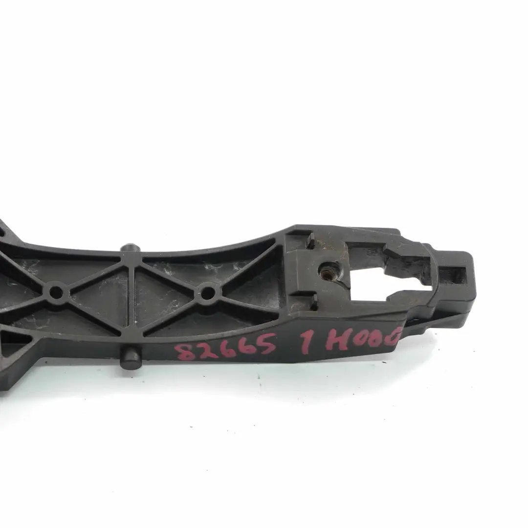 Mk1 Tür Griff Basis Front Grab Carrier Hinten Rechts für Kia Ceed mit Teilenummer 826651H000 Kia Ceed Mk1 Tür Griff Basis Front Grab Carrier Hinten Rechts - SKU 826651H000 - Teilenummer 826651H000