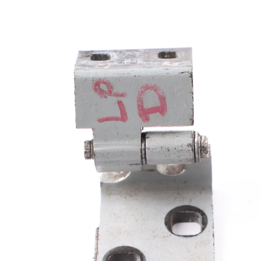 Door Hinge Front Left N/S Lower Titan Silver Metallic - 354 8265157 to BMW E53 with Part number 8269837 BMW E53 Door Hinge Front Left N/S Lower Titan Silver Metallic - 354 8265157 - SKU 8269837-TS - Part number 8269837