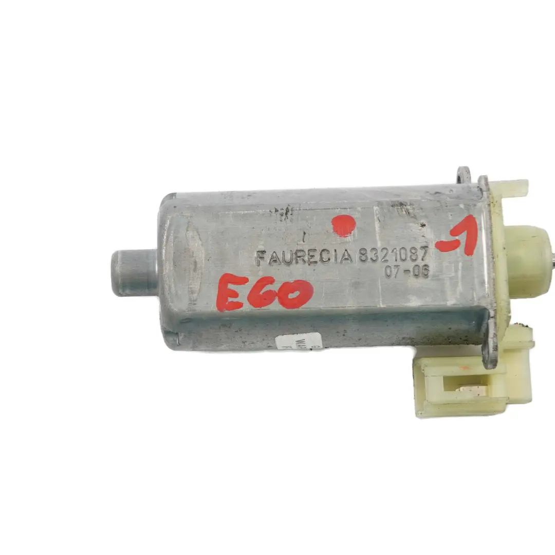 Regolazione altezza sedili anteriori Attuatore motore elettrico per BMW E60 con numero di parte 8321087 BMW E60 Regolazione altezza sedili anteriori Attuatore motore elettrico - SKU 8321087-1 - Numero di parte 8321087